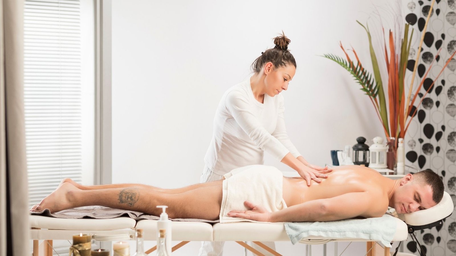 Full body massage at Kerala Spa Sharjah