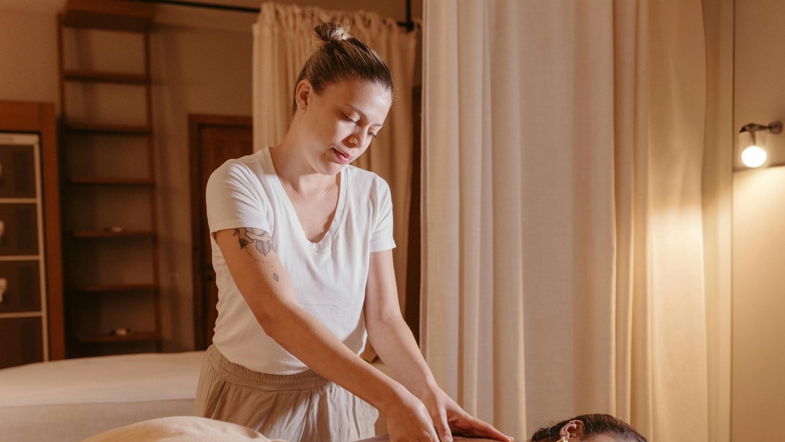 Kerala Massage in Ajman: What Makes It Different?