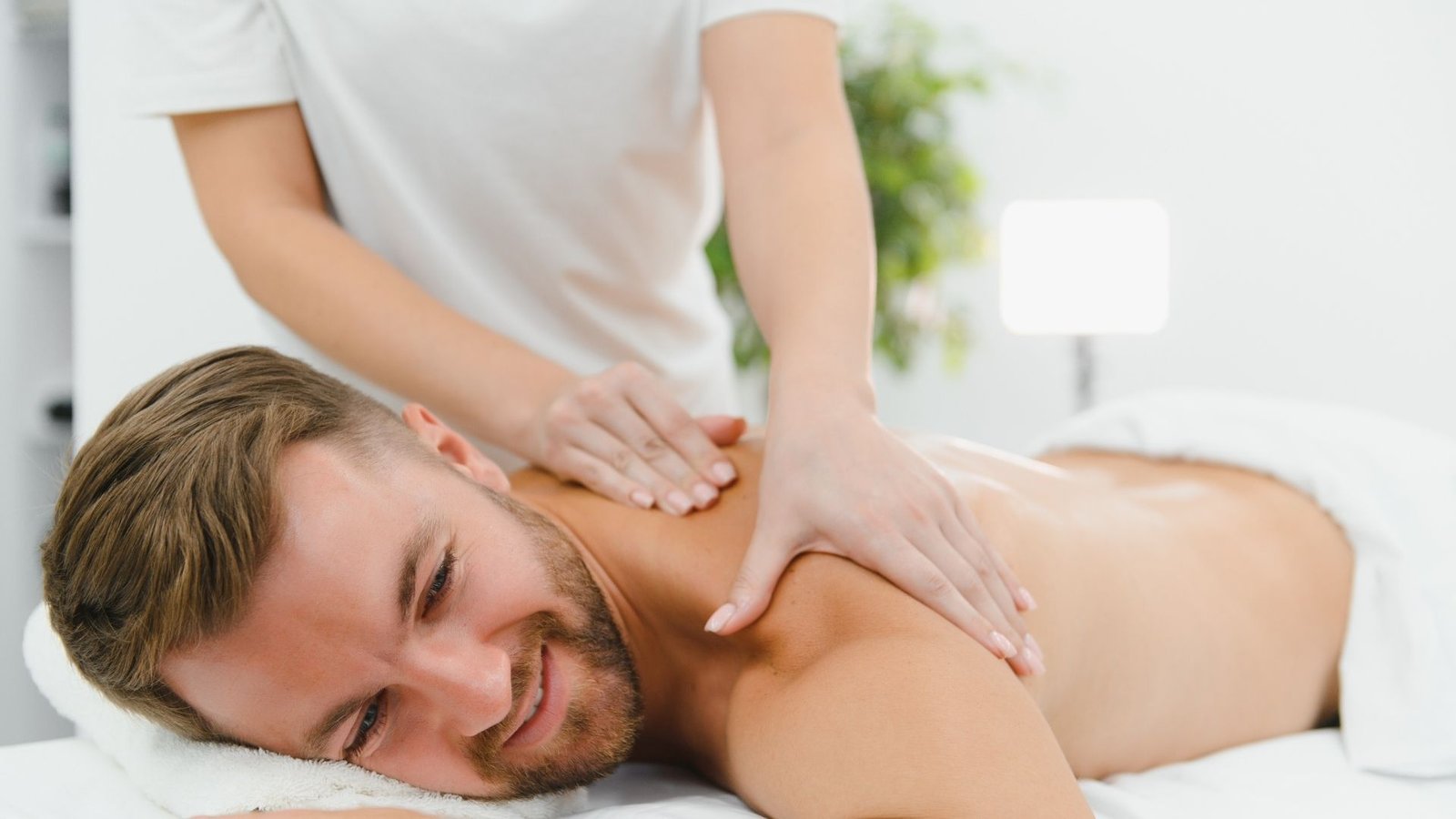 Thai Massage vs Kerala Massage: Which Experience Suits You?